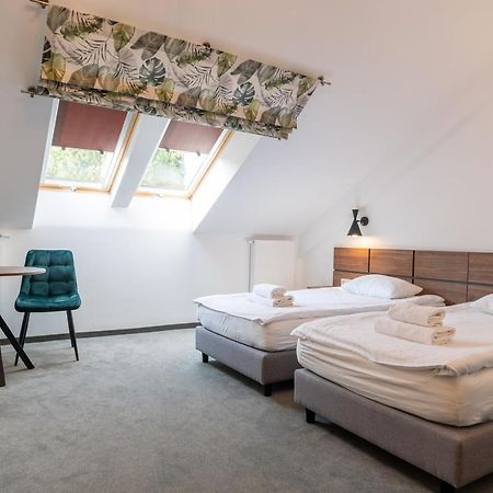 Hotel Odejewscy Chojnice Bagian luar foto