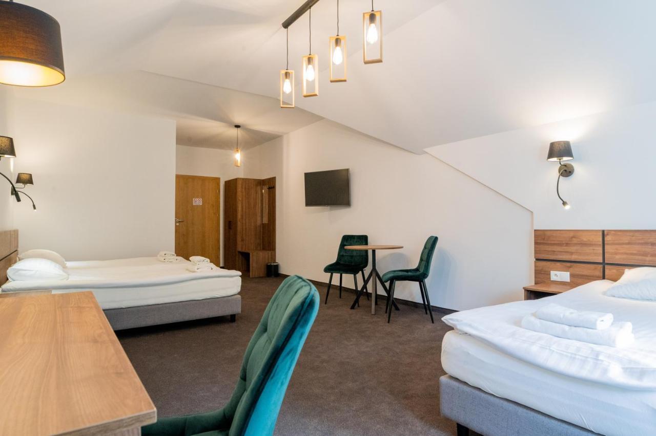 Hotel Odejewscy Chojnice Bagian luar foto