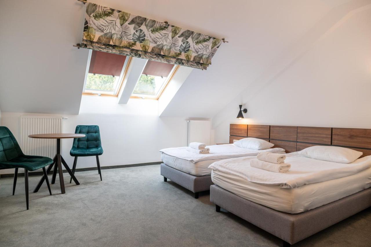 Hotel Odejewscy Chojnice Bagian luar foto