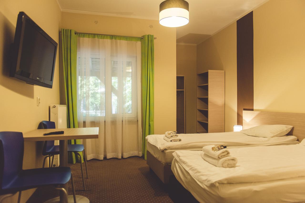 Hotel Odejewscy Chojnice Bagian luar foto